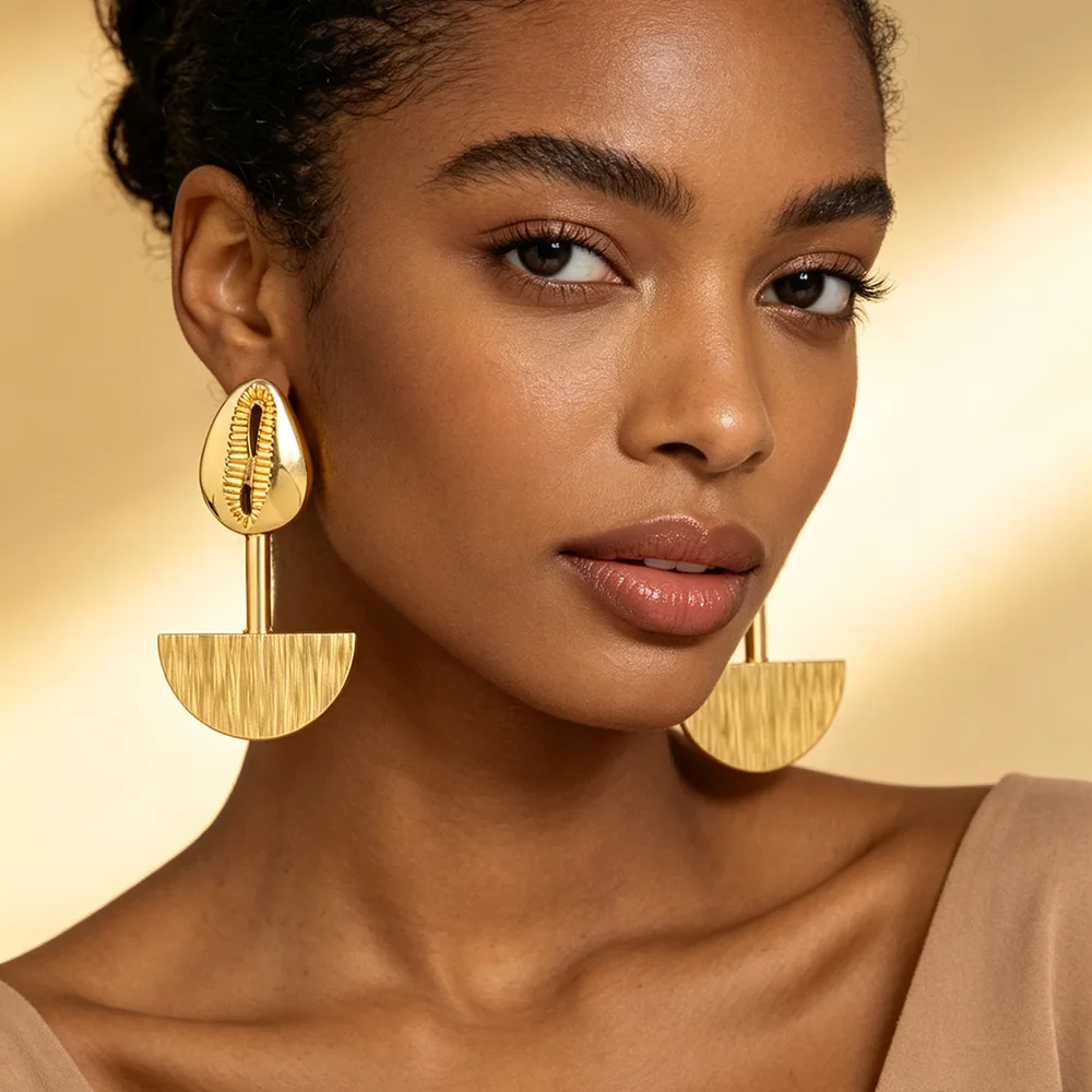 18K vergoldetes Muschel-Ohrringe- und Ring-Set mit gebürsteter Oberfläche für Damen, luxuriöse Hochzeits- und Party-Accessoires, Brautschmuck, Geschenk – Detail 1