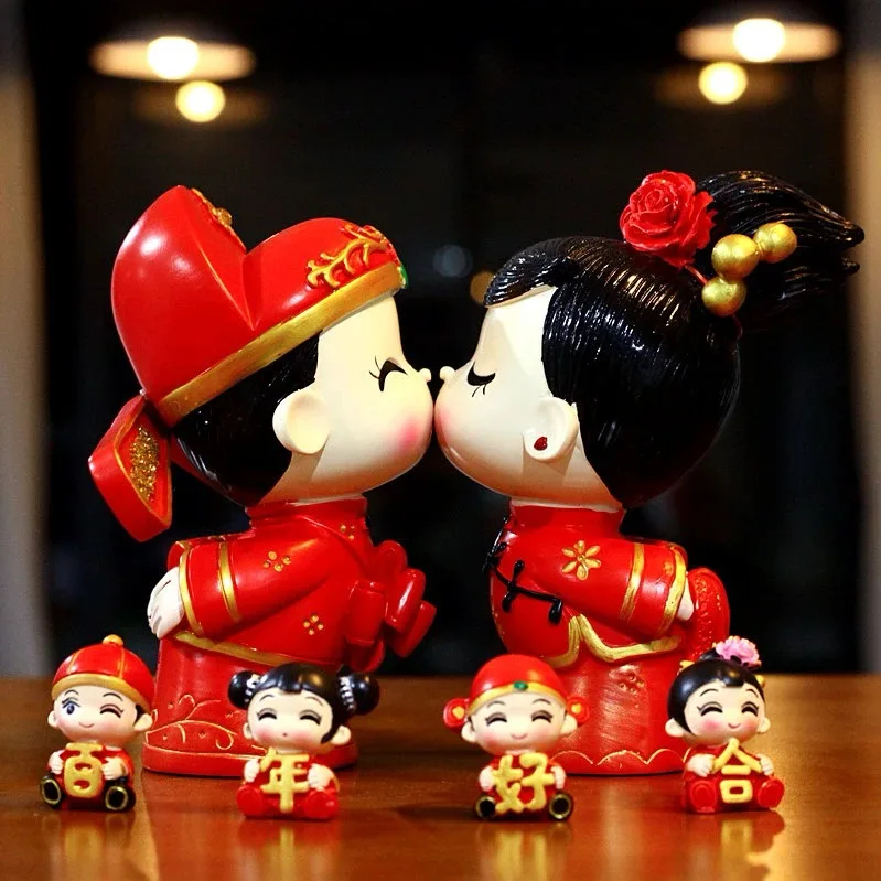 Tranditional Chinese Wedding Doll Decoration Ornament Sweety Bridegroom Bride Gift for Home Decor Fairy Garden Cartoon Statue