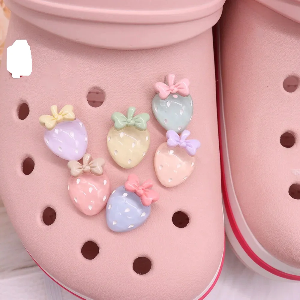 Mix 50pcs Resin Transparent Kawaii Strawberry Sandals Shoe Charms Children Shoe Buckle Decorations Fit Backpack Accessories 