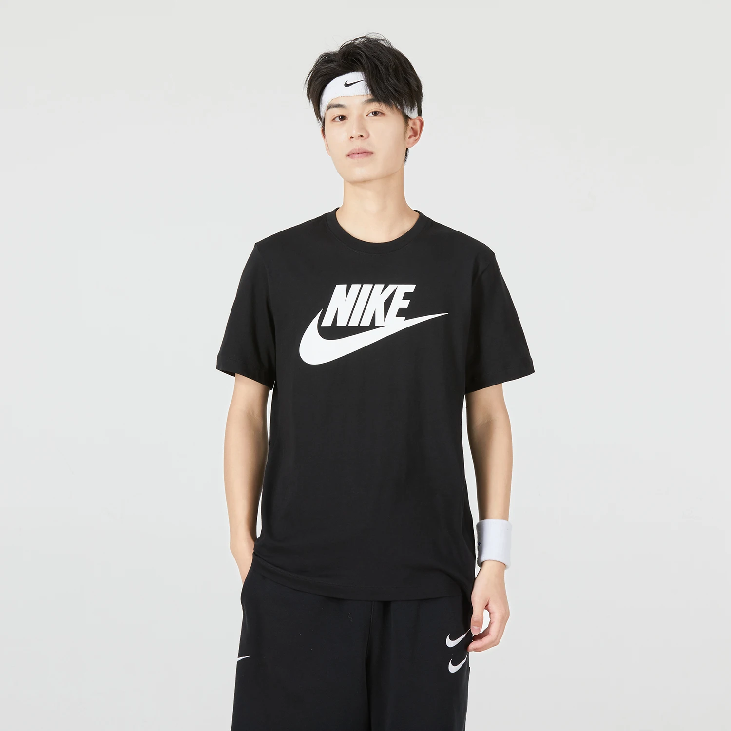 Camiseta Masculina Nike Esportiva Casual para Treino, Manga Curta, Gola Redonda, Solta e Respirável