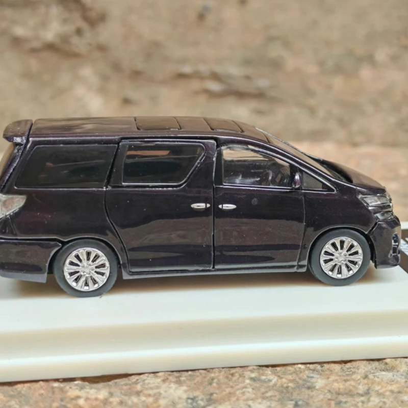 BBS 1:64 مقياس 2013 Vellfire 3.5Z GOLDEN EYES II نموذج سيارة مصنوع من خليط معدني هدية تذكارية للكبار عرض ثابت
