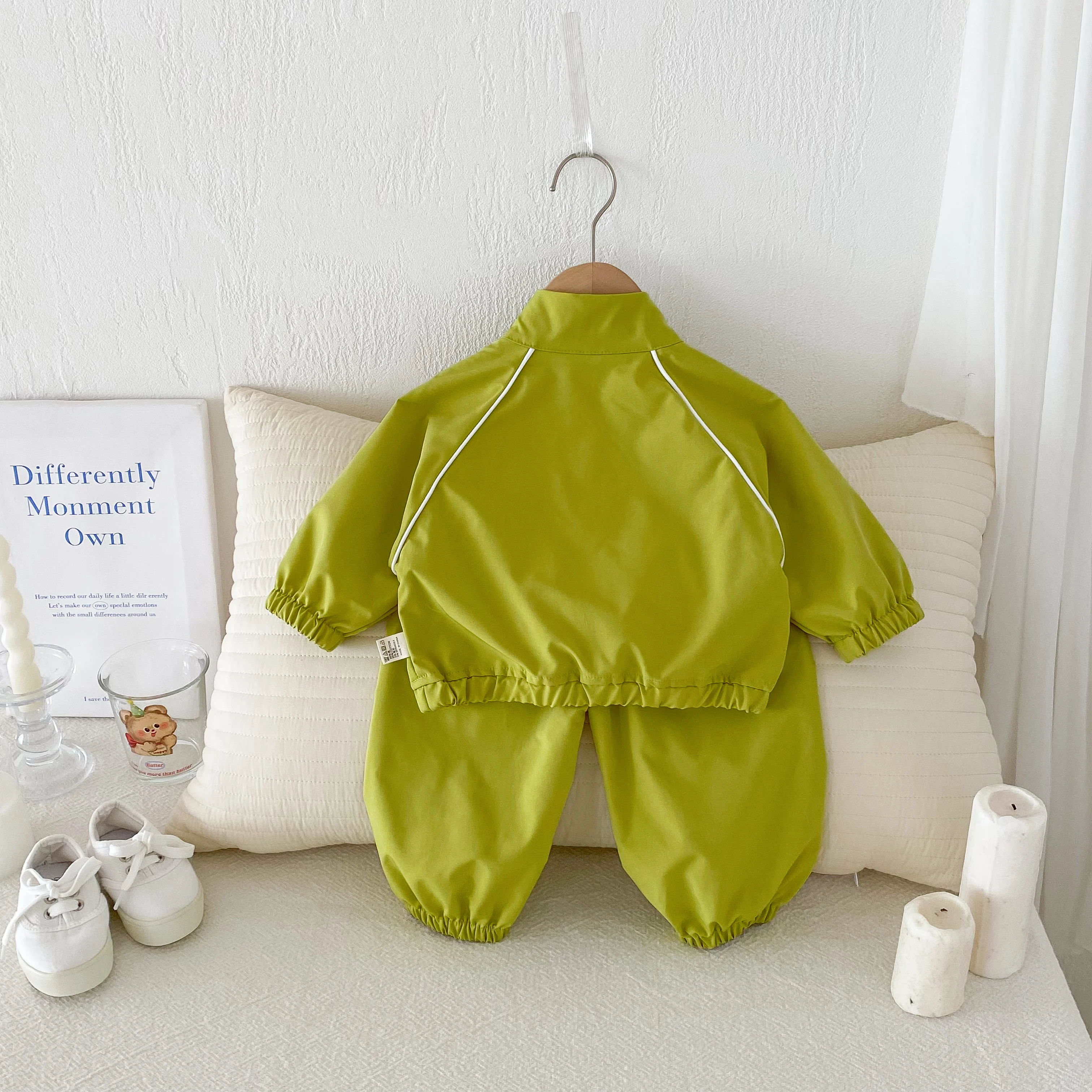 2026 Frühling und Herbst Koreanischer Kinder-Sportanzug für Jungen und Mädchen, Lässiges Outfit für den Herbst – Detail 4