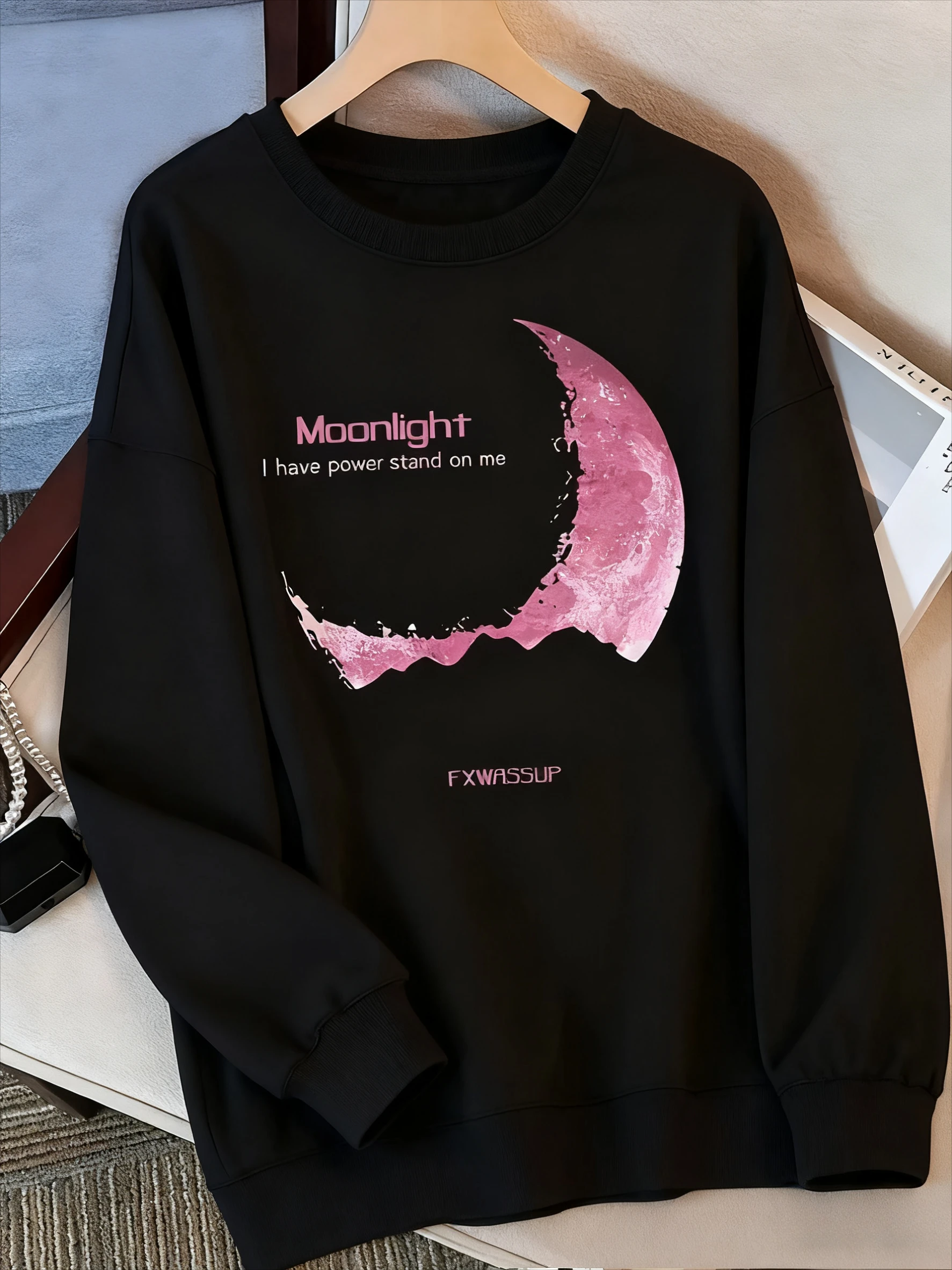 

Red Moon Pattern Printed Autumn and Winter Men's and Women's Long Sleeved Hoodies for Casual and Loose Outdoor Street Sports