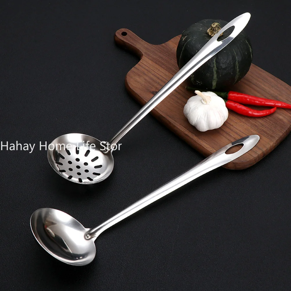 304 Stainless Steel Soup Ladle Enlarge Oil Skimmer Ramen Scoop Multifunctional Leaky Hole Pasta Strainer Kitchen Utensils