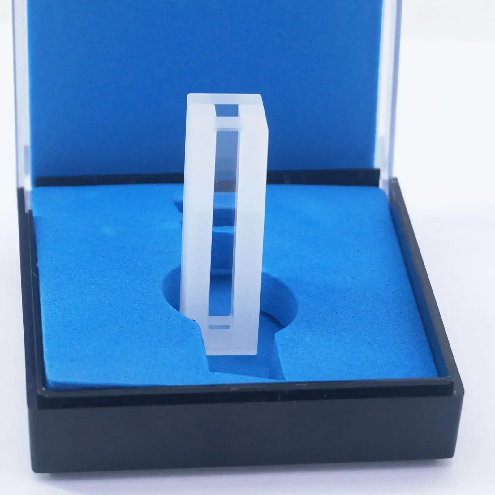 560ul 4mm Path 2-way Light Quartz Cell Cuvette With Lid Fluorescence Spectrophotometers Transmittance 80% Acid Alkali Resist