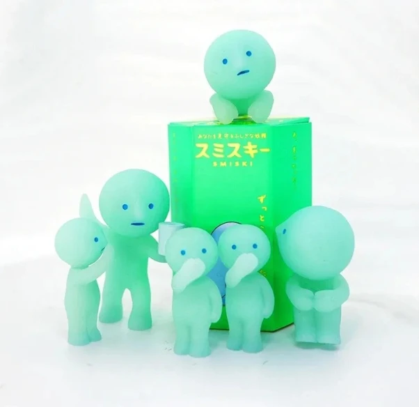 

New SKISMI Bath Serie Mystery Cute Glow In The Dark Green Doll Action Figures Cartoon Desktop Model Gift Doll Toys