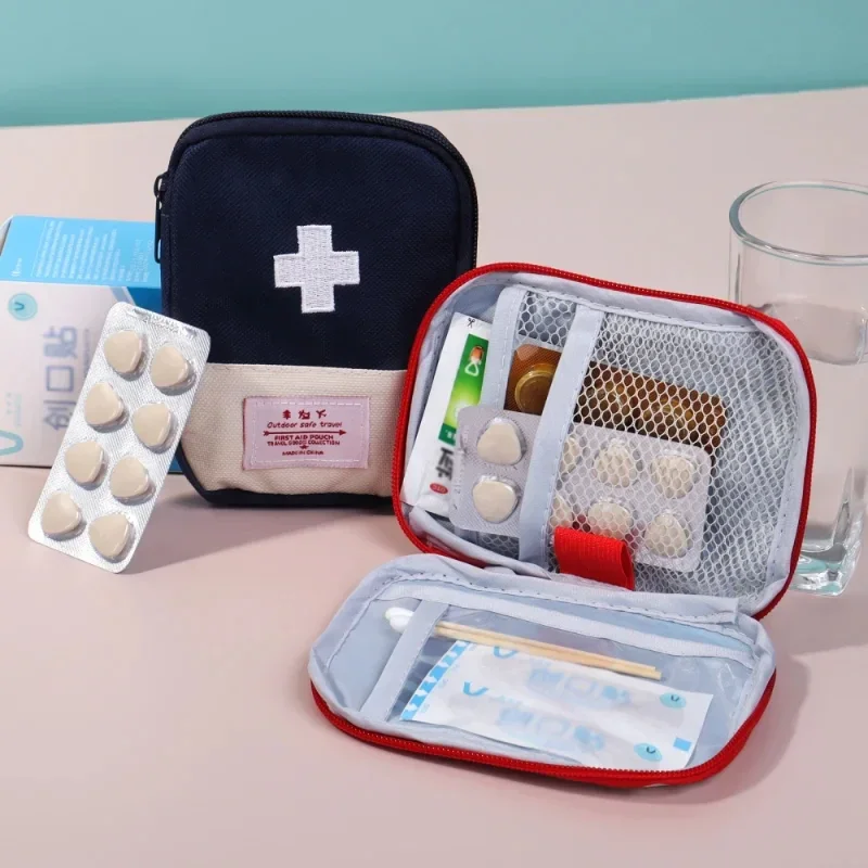 Kit medico di pronto soccorso portatile da viaggio campeggio all\'aperto utile Mini borsa per la conservazione della medicina borsa per la