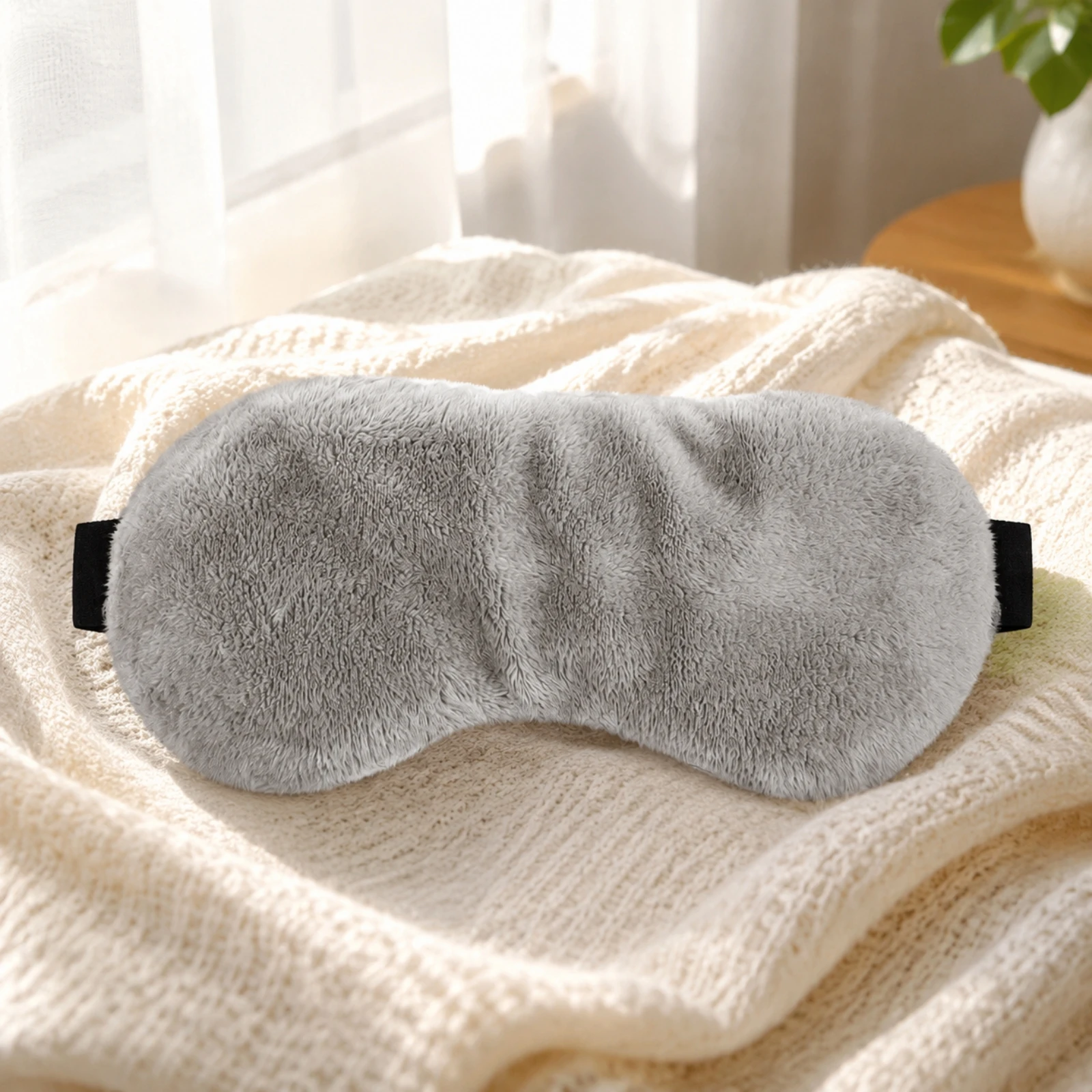 Contoured Eye Mask with Adjustable Strap Soft 3D Weighted Sleep Eye Mask Ergonomic Skin-Friendly for Overnight Rest, Naps