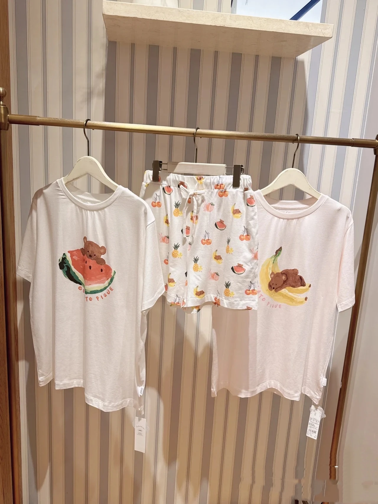 

Высококачественный хлопковый пижамный комплект: летний, с принтами мороженого, арбуза, банана, медведя, с короткими рукавами и шортами, домашняя одежда в милом стиле