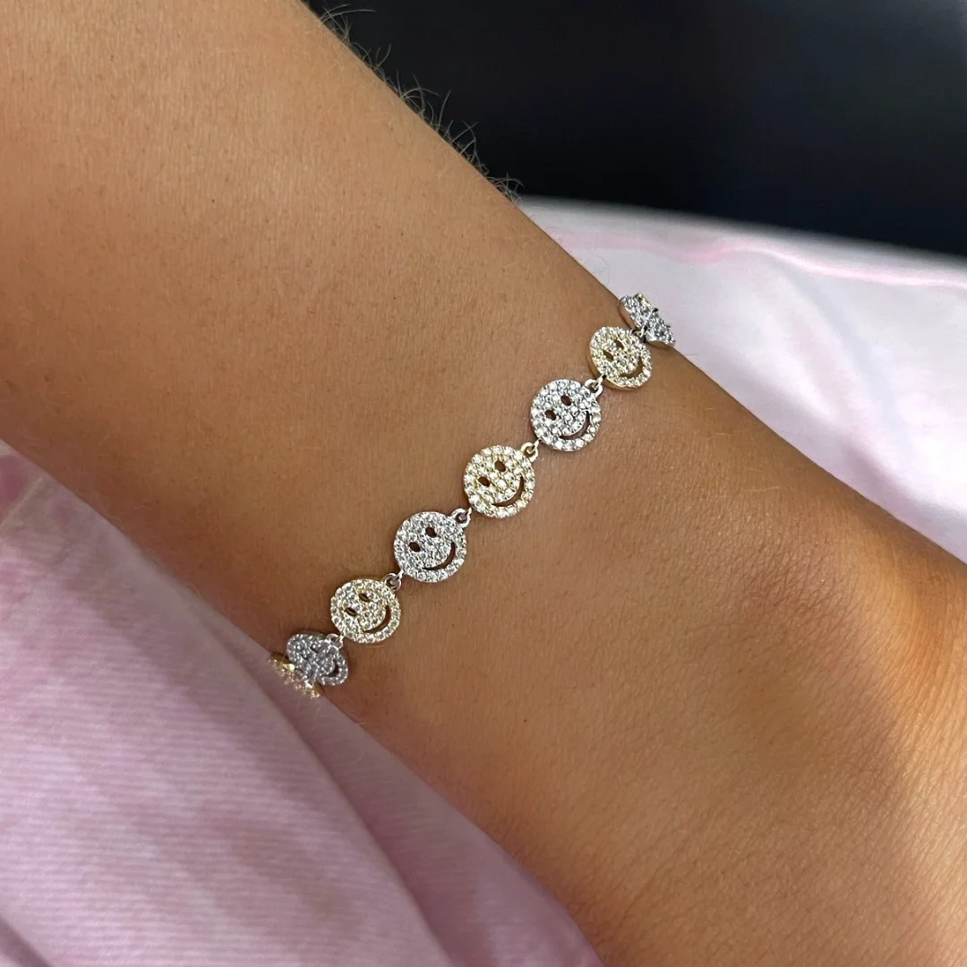 2026 Neu Eingetroffener Modeschmuck für Frauen und Mädchen Mikro-Pavé 5A Kubisches Zirkonia CZ Smiley-Gesicht Charm Glückliches Armband