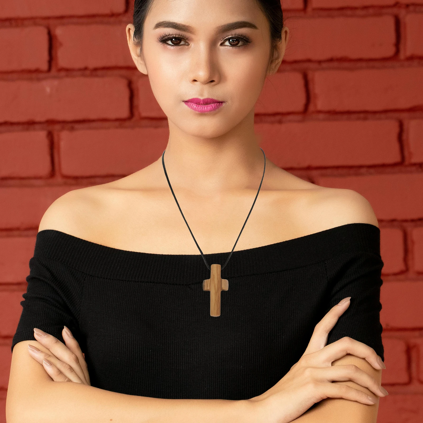 

Wooden Handmade Natural Wood Christian Symbol Jewelry For Easter Religious Pendant Men Women Faith Carved Wood