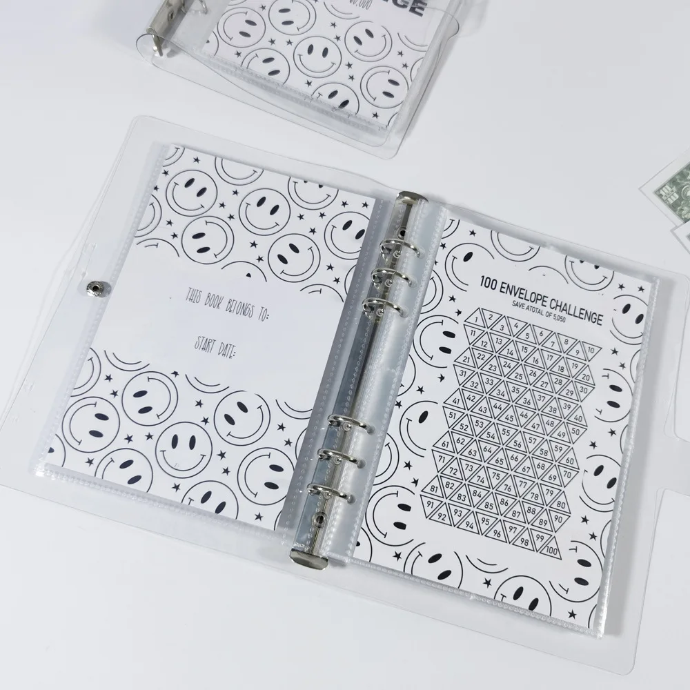 كتاب التوفير النقدي لتحدي توفير المال لمدة 100 يوم - 25 ورقة من ألبوم بطاقات PVC فضفاضة الأوراق، جهاز تعقب الميزانية مقاس 22 × 23 سم لأهداف التوفير #2