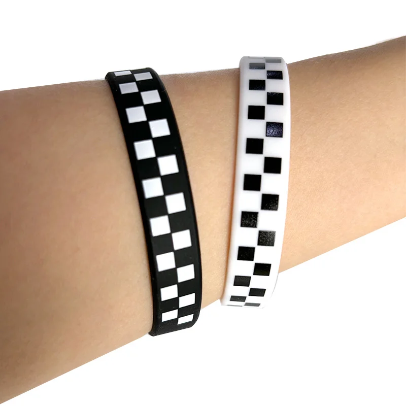 Vintage Couples Black White Plaid Checkered Pattern Silicone Bracelet Wristbands Decorations Favors Race Car Party Supplies