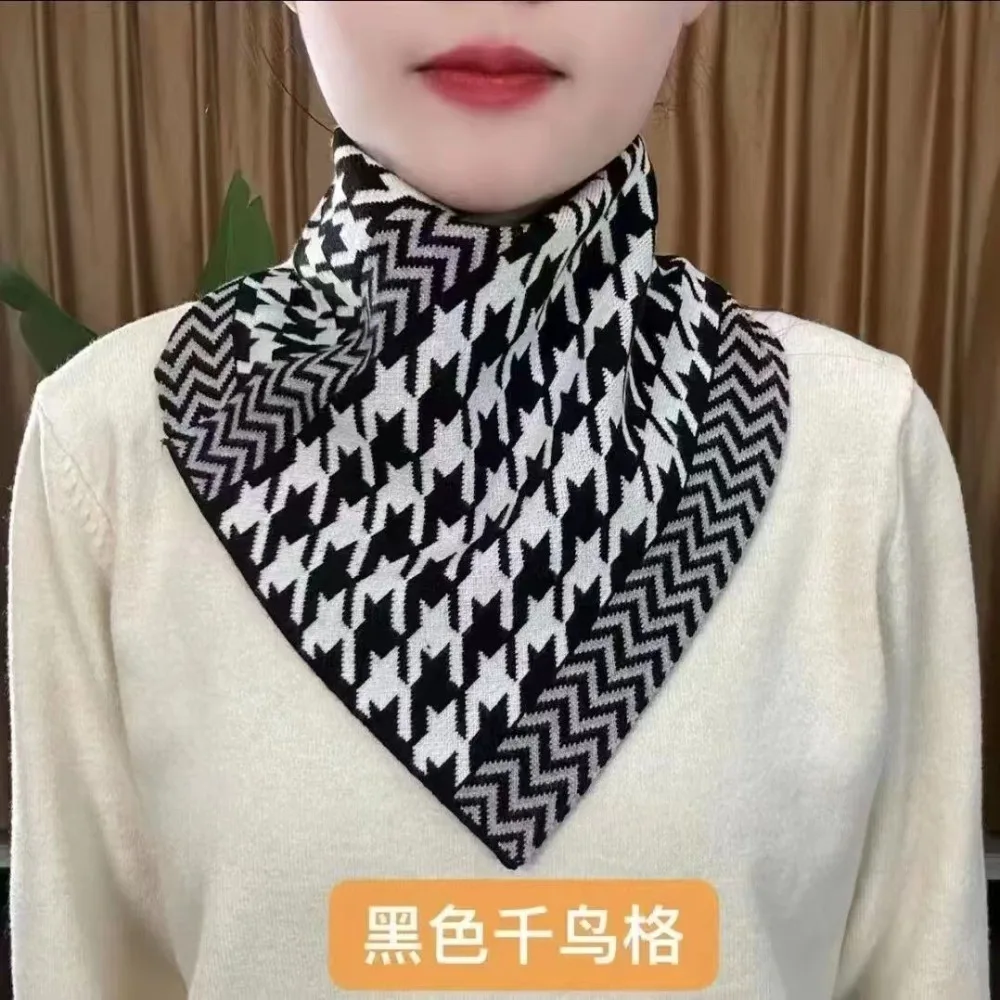 

2025 Hot Fashionable Autumn Winter Neck Warmer Korean Version Versatile Warm Elegant Triangle Scarf Neck Protection for Neck