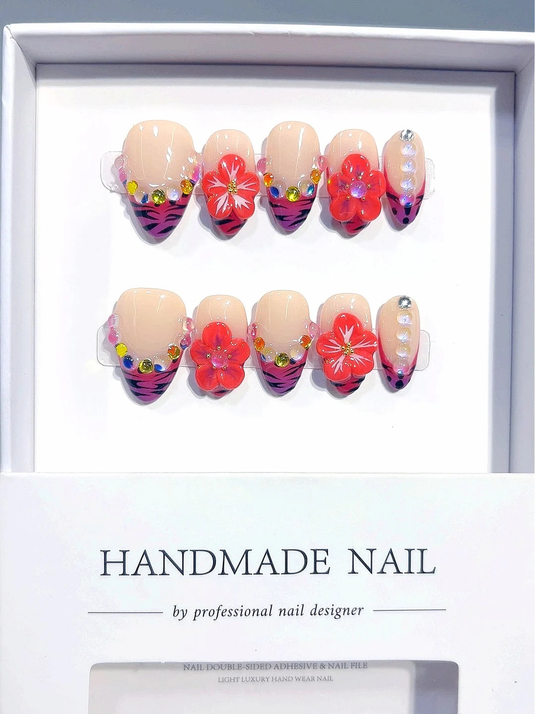 

Nude Short Oval Press-On Nails, 3D Red Floral & Zebra Print French Tip with Rhinestone Accents, 10 Pcs（D634）