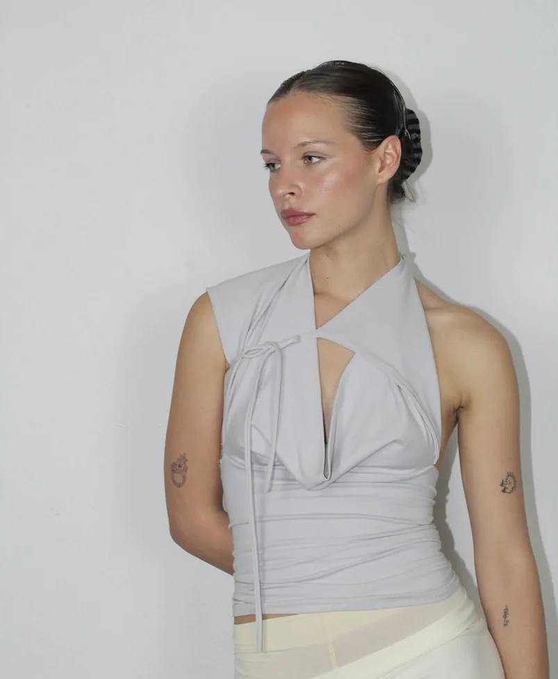 Donne di estate Solido Lace Up T-shirt sexy Chic Halter Backless Senza maniche Canotte Donna Y2K Elasticità Ritagliata Giovane ragazza Top