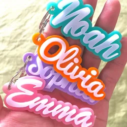 Llavero personalizado con etiqueta de nombre 3D para mochila, llavero acrílico de múltiples colores, llavero de acero inoxidable, regalo para amigos