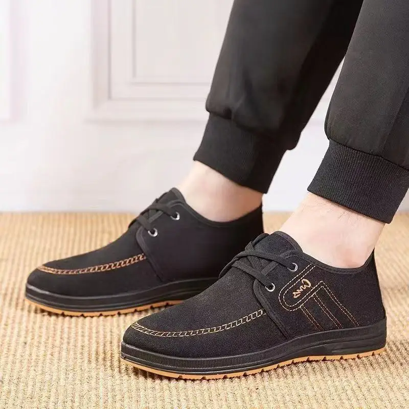 2026 Spring Autumn Comfortable Men's Work Shoes Breathable Slip-On Casual Shoes Anti-Slip Rubber Outsole Beijing Cloth Shoes