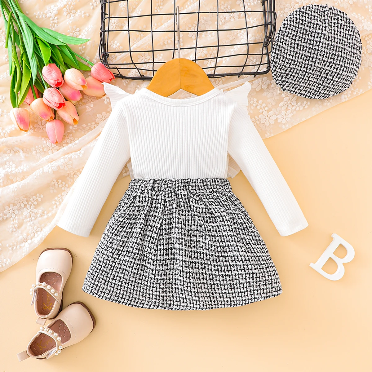 3-piece baby girl autumn fashion lace long sleeve top with bow decoration plaid skirt + hat 3-piece set