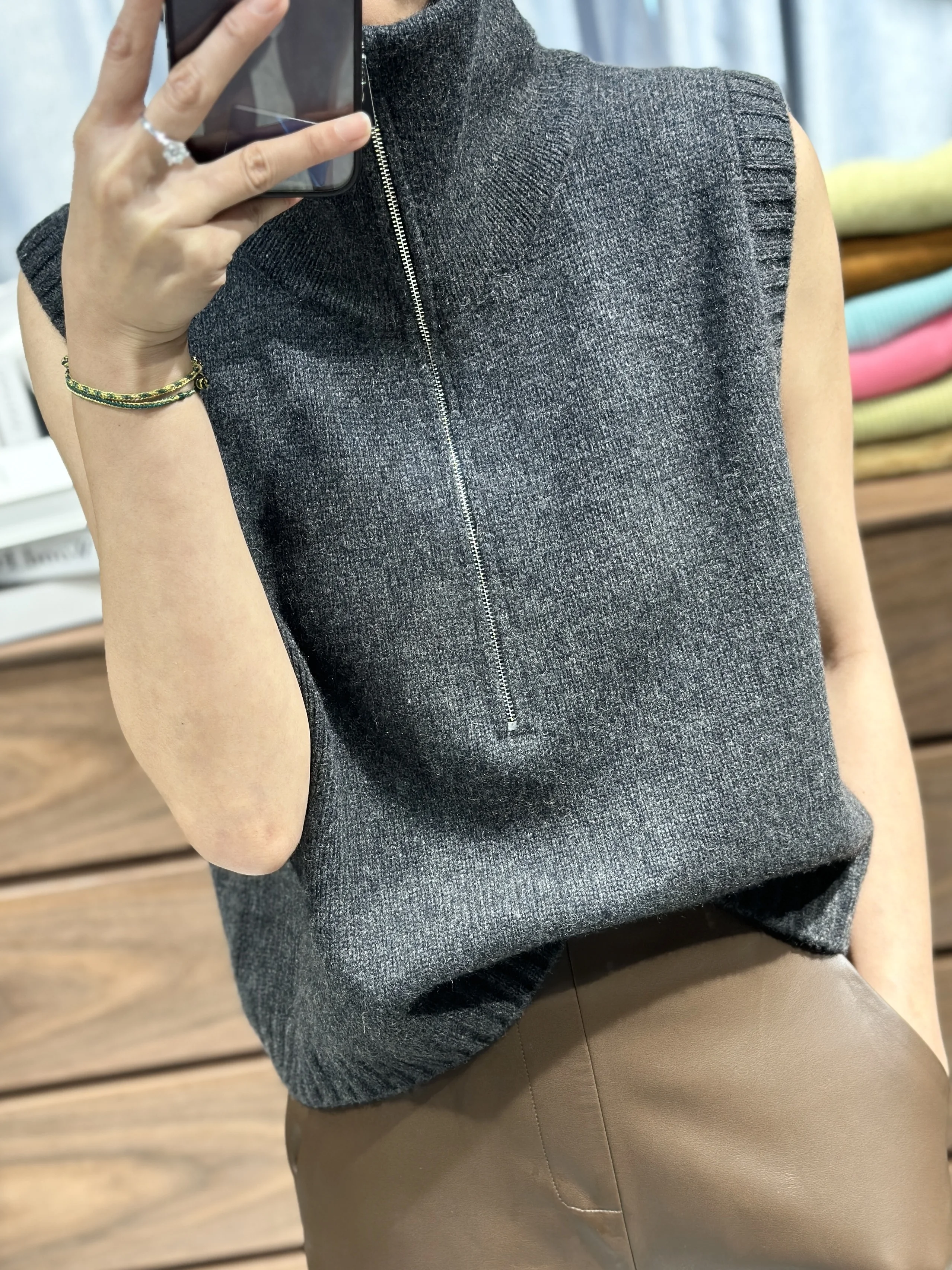 Autumn and winter 100% cashmere vest for women 2023 new high neck zipper solid color loose cashmere vest