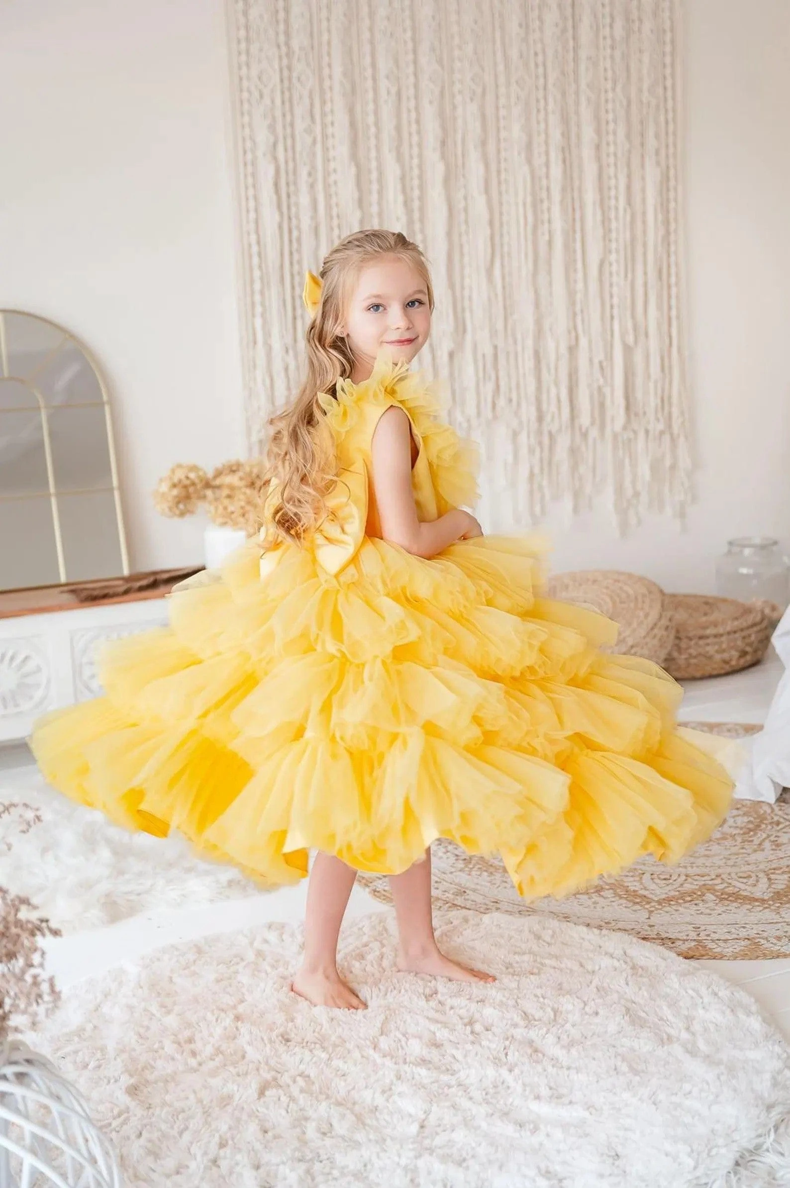 Customized Pink Flower Girls Dresses For Wedding Puffy Tiered Princess Birthday Party First Communion Prom Banquet Gown