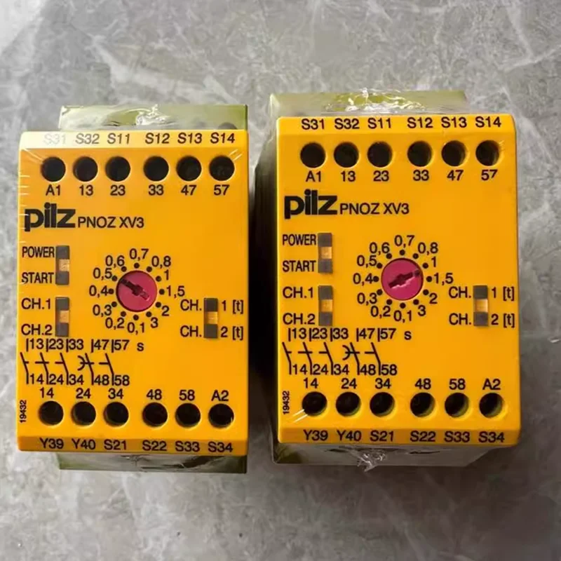 

Free Shipping PILZ PNOZ XV3 0.5 774544 XV2P 777502 XV2P 777504 XV2P 787502 Safety Relay Module Original New