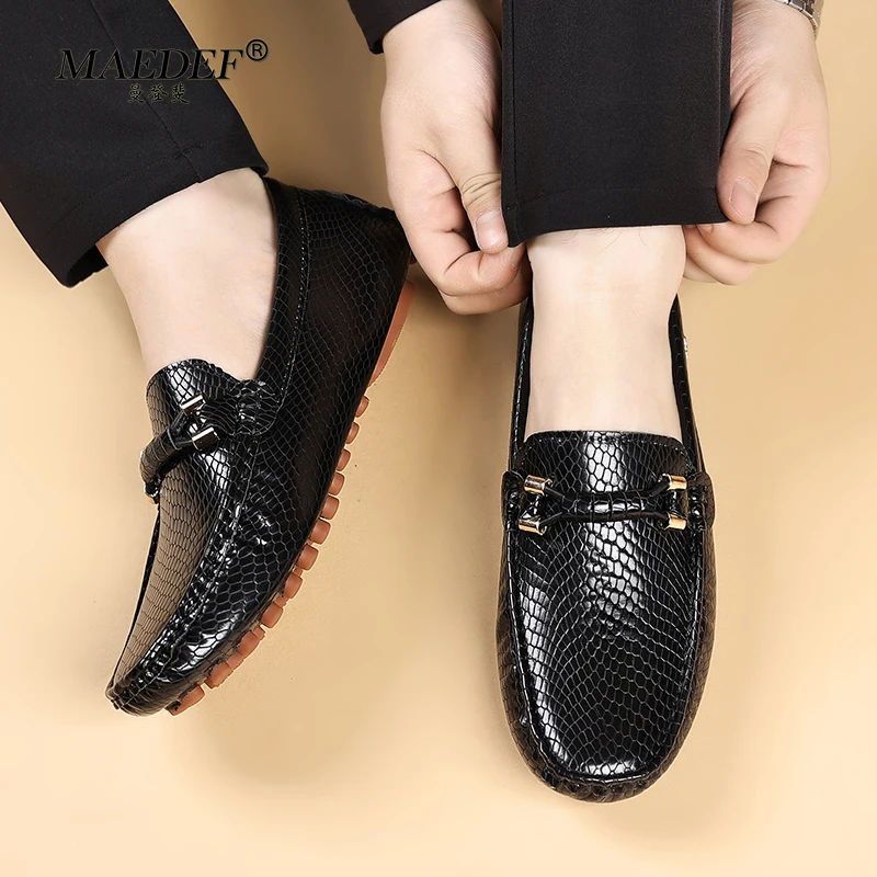 MAEDEF メンズ靴高級男性ローファー男性のドレスシューズ男性のための快適なカジュアルビジネス男性の靴男の運転靴モカシン