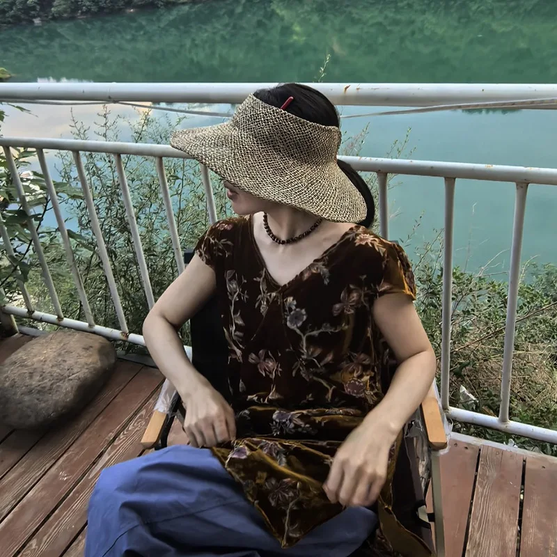 Foldable Summer Portable Natural Grass Woven Hollow Top Hat Korean Rolled Edge Large Eave Sunshade Grass Hat Beach Vacation Caps