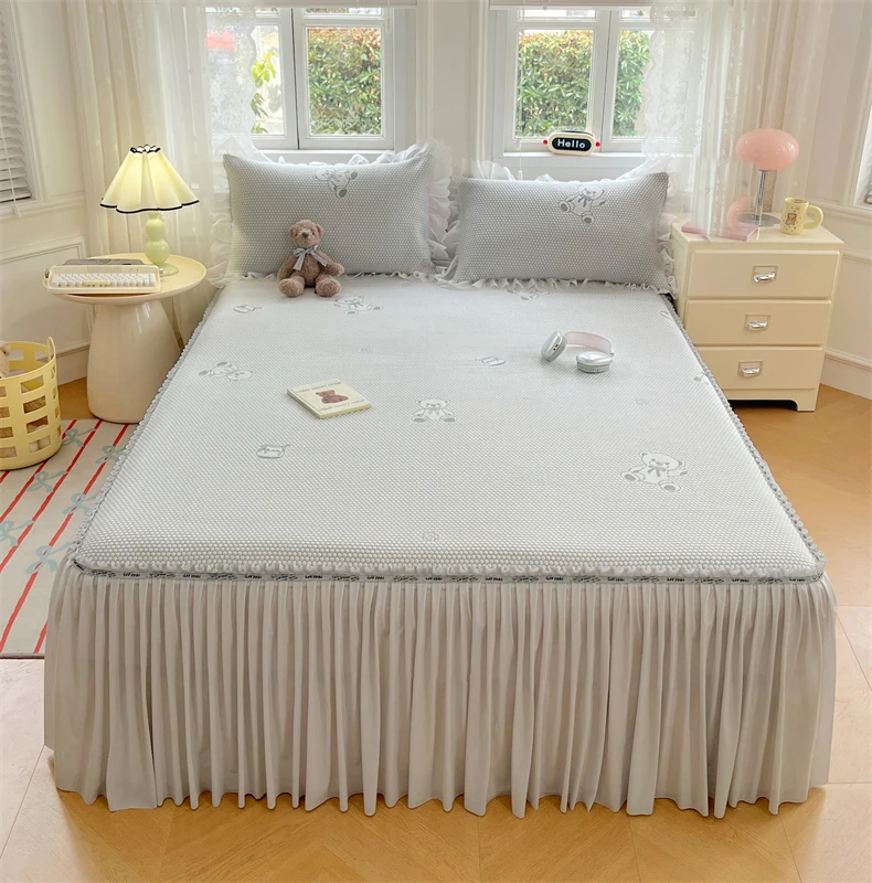 Cool Touch Mattress Cover Image 2