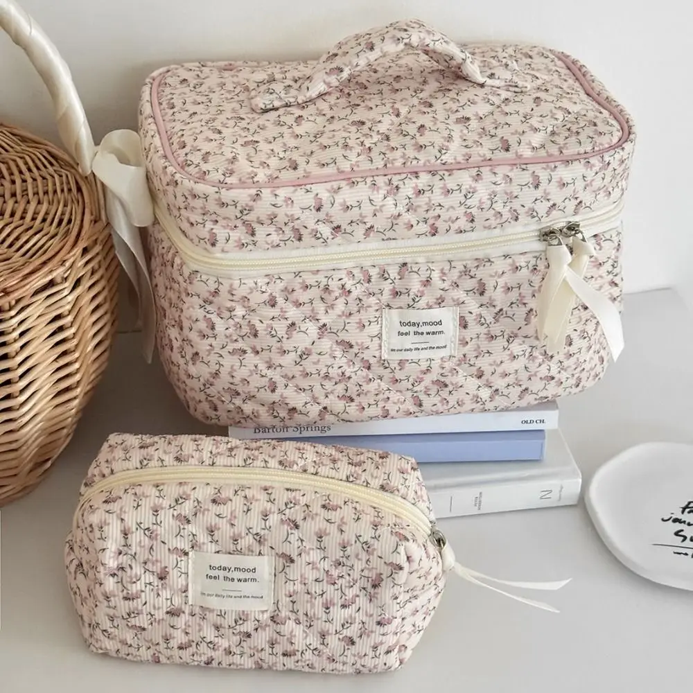 Ins Style Corduroy Aesthetic Cosmetic Organizer Large Capacity Zipper Floral Makeup Pouch Skincare Clutch Toiletries