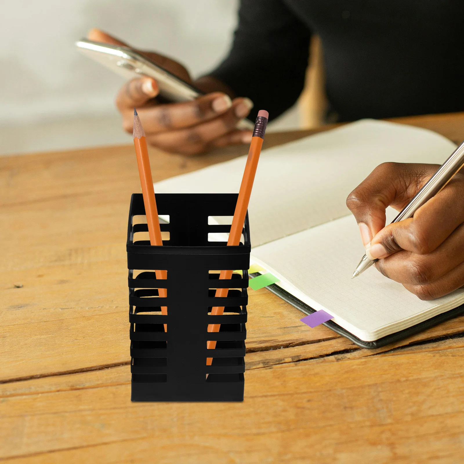 

Square Pen Holder Metal Hollow Design Desktop Organizer For Makeup Brushes Pencil Cup Storage Box Office Supplies Desk