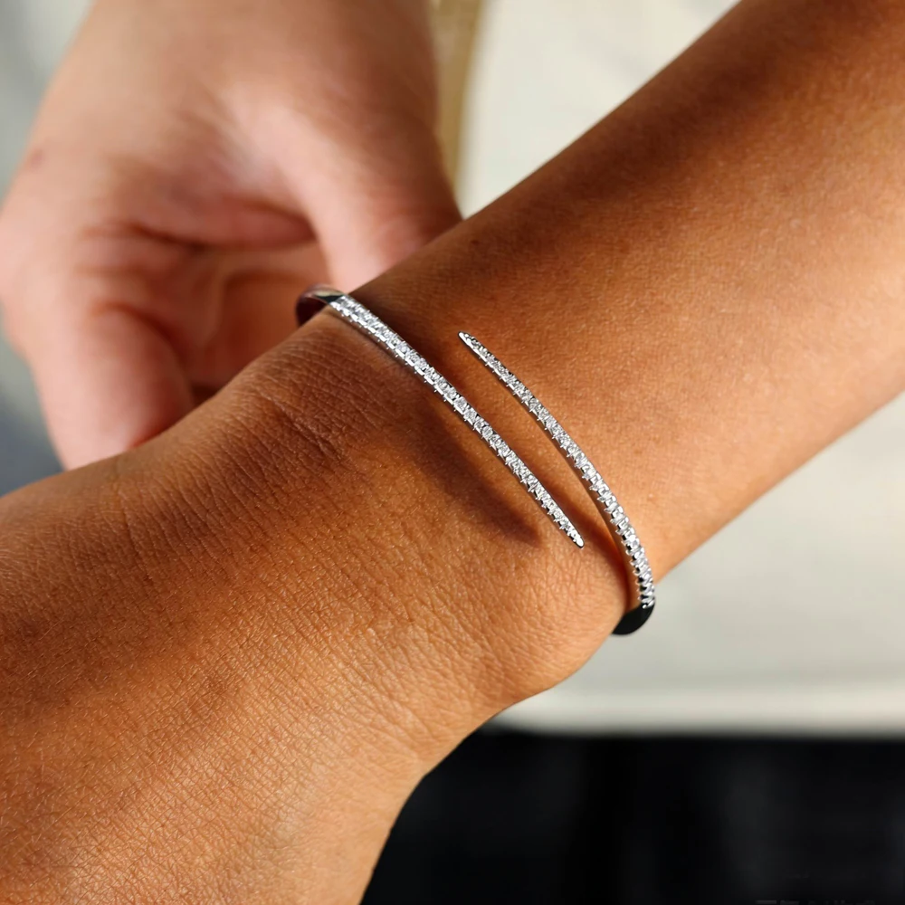2026 Neues Klassisches Funkelndes Kubisches Zirkonium CZ Offenes Armband für Damen Modischer Beliebter Schmuck Geschenk für Party Hochzeit – Detail 7