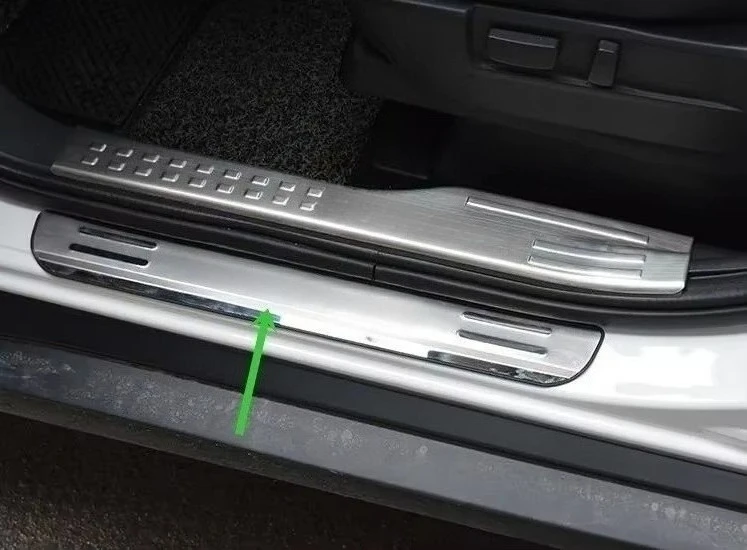 Stainless steel door sill Scuff Plate For Mitsubishi  Outlander 2013-2019 Accessories