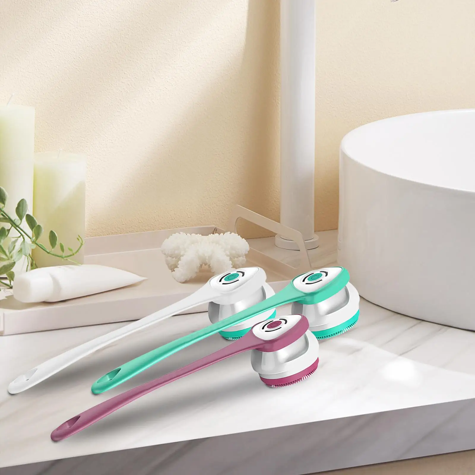 Portable body brush with long handle for cleaning the shower Cleaning in