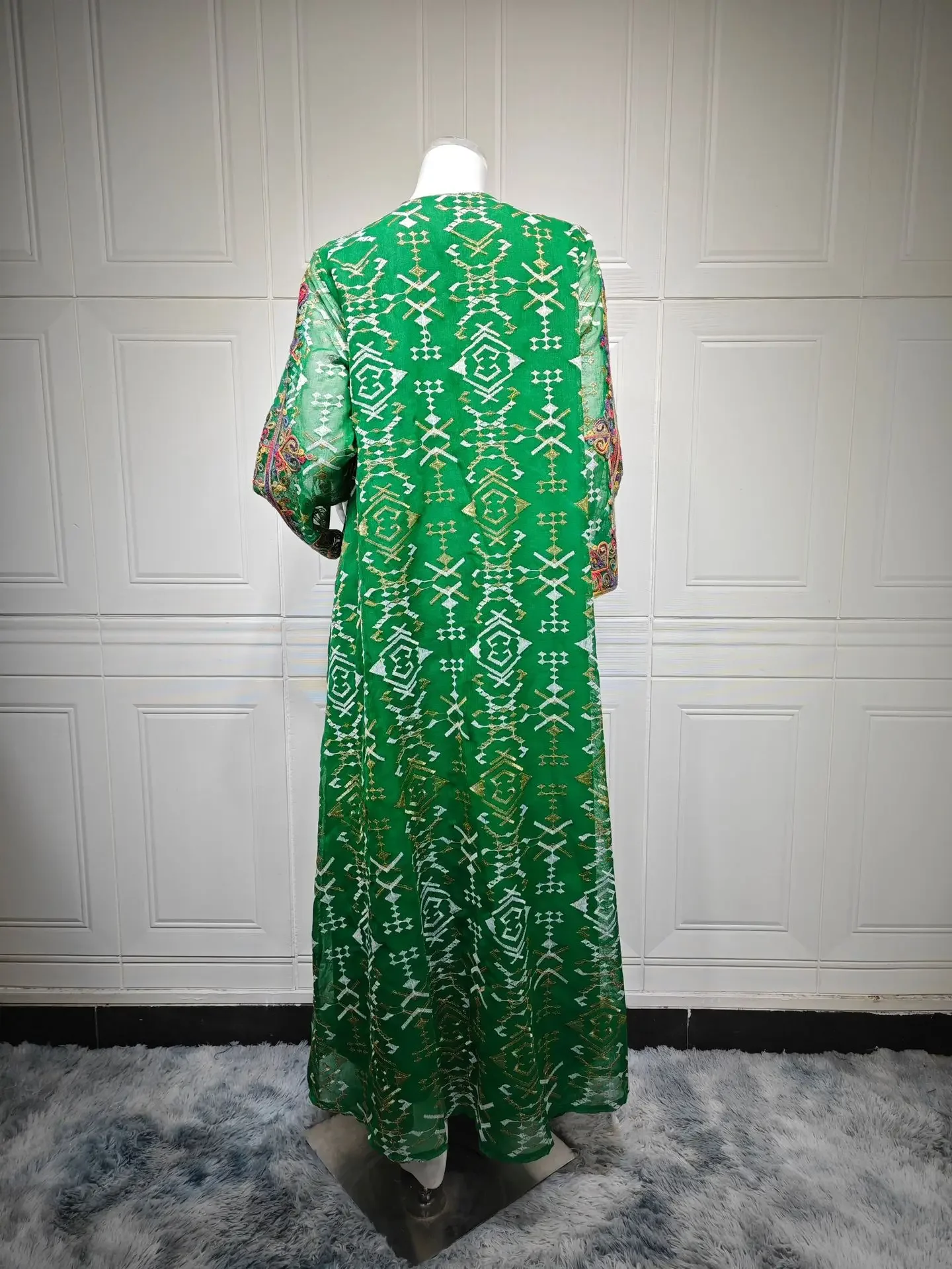 여성을위한 Eid 자수 저녁 파티 드레스 이슬람 Abaya 두바이 Kaftan 라마단 이슬람 Jalabiya Caftan Marocain Femme Robe 가운