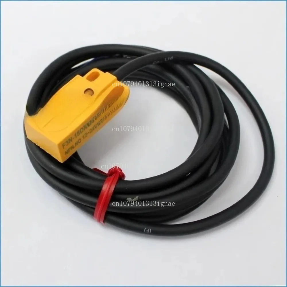 Proximity switch F3N-18DN05-N/N2/P/P2 R2M three wire NPN normally open 24V genuine PNP
