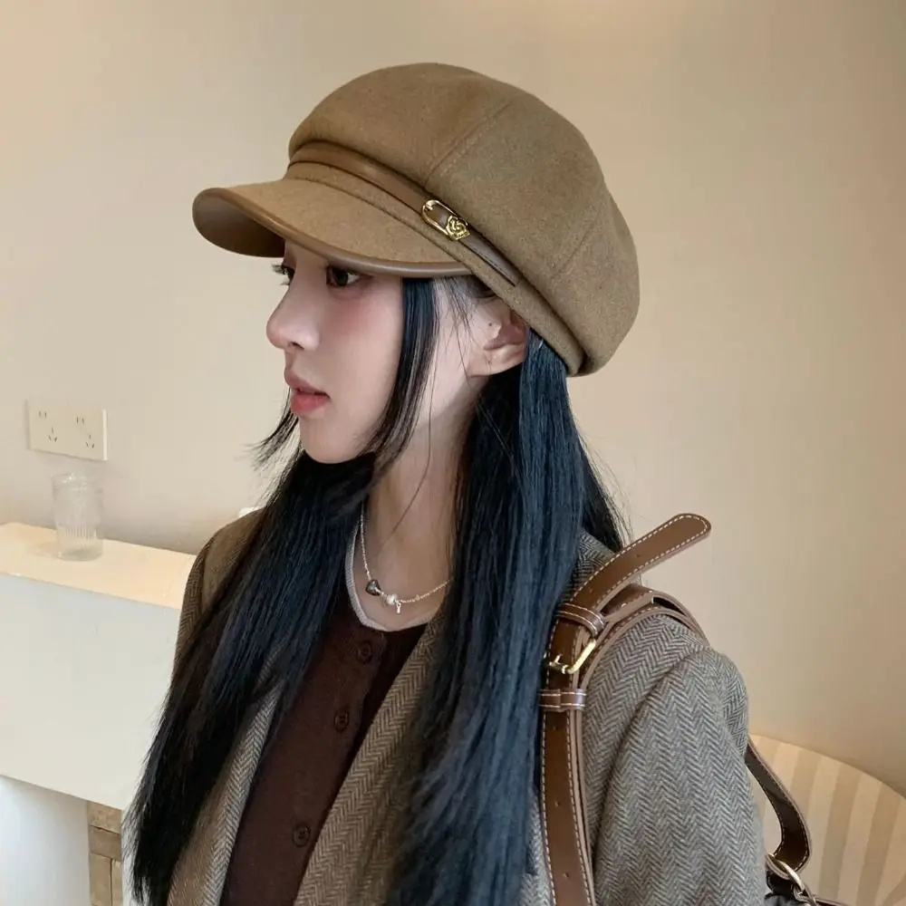 Modischer Britischer Stil PU-Leder Baskenmütze Braun mit Gürtelschnalle, Malerhut im Koreanischen Stil, Retro-Künstlerhut für Damen – Detail 11