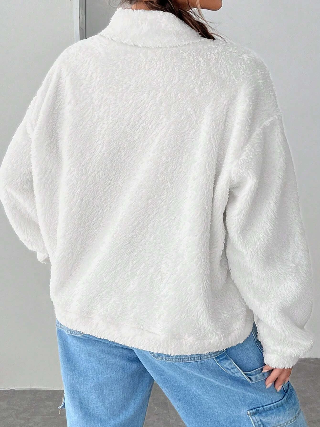 Women's Patched Drop Shoulder Plush Sweatshirt, Casual Long Sleeve Turtle Neck Pullover for Fall and Winter, Women's Clothes