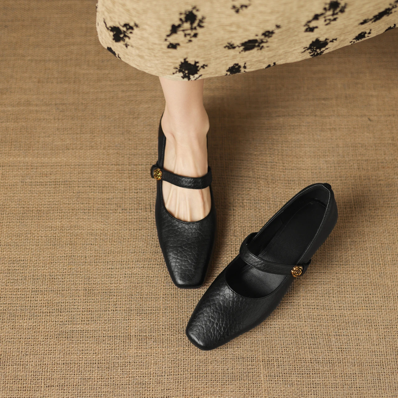 Retro Pointed Toe Special-shaped Heel Small Leather Shoes Women's New One-line Buckle Strap Wedge Shallow Shoes
