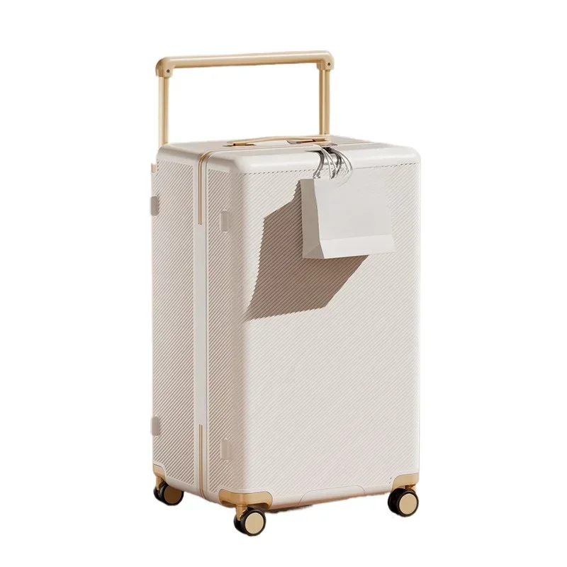 

The suitcase is strong and durable.