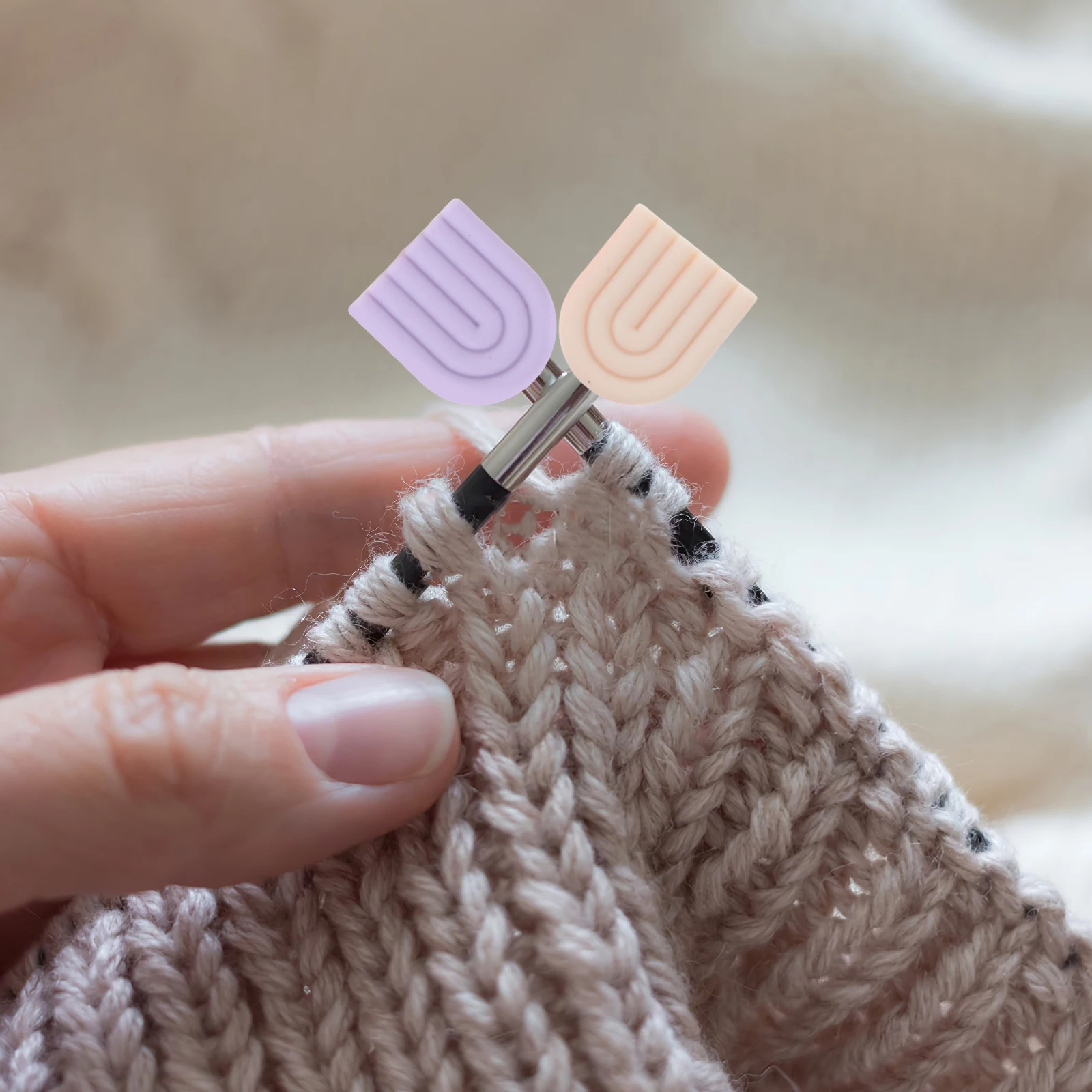 

20pcs Knitting Needle End Caps Silicone Protectors Point Stoppers Essential Accessories Stitch Marker Weave Charm Tool