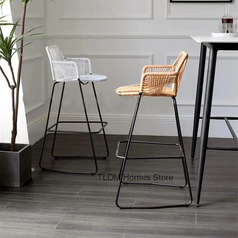 Taburetes de Bar nórdico, silla de Bar de ratán creativa, silla de ratán, sillón trasero, silla de balcón al aire libre, taburete de Bar minimalista moderno de hierro Jj