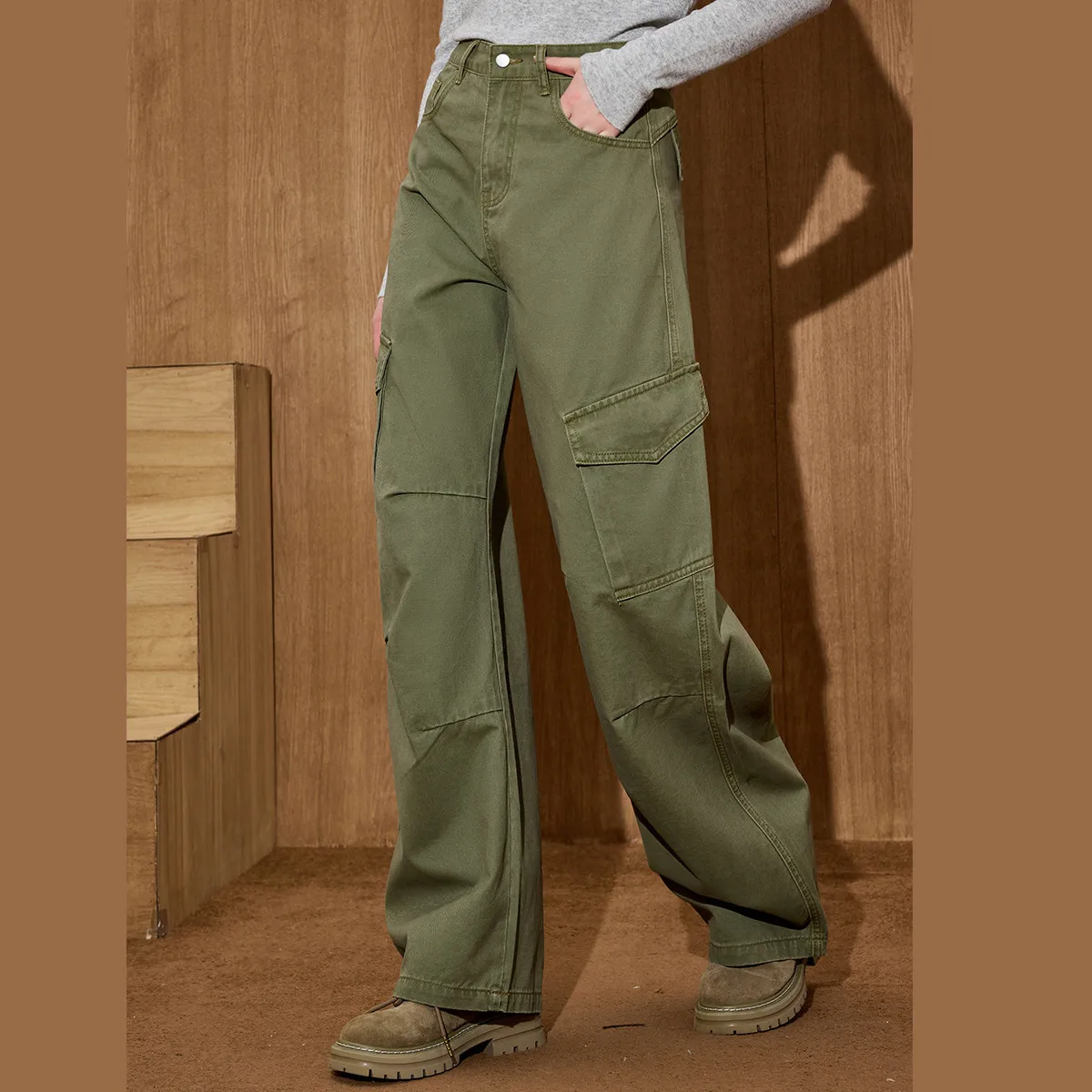 2025 Herbst Damen Cargo-Jeans mit weitem Bein, gerade Hose, mehrere Taschen, lockere Passform, Denim, Retro-Arbeitskleidung, schicke Schlankheitshose