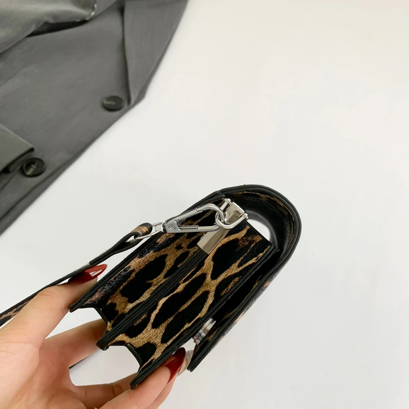 Women Small Leopard Prin Shoulder Bag Ladies Designer Leather Brown Square Messenger Bag Korean Girls Travel Phone Crossbody Bag
