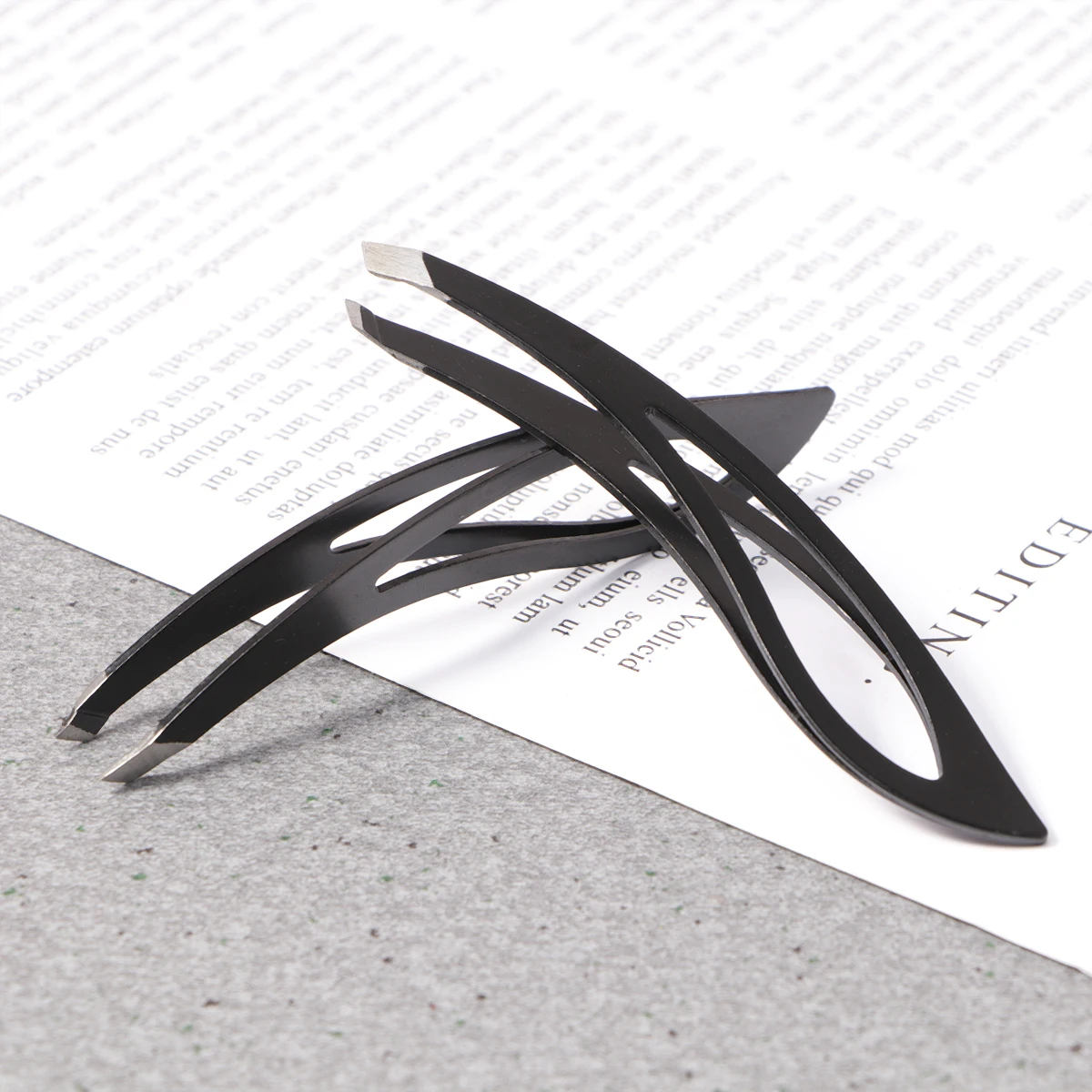 

2pcs Tweezers Stainless Steel Tip Precision Grip Stainless Steel Eyebrow Tweezers Hair Removal Tool Eyebrow Shaping Salon
