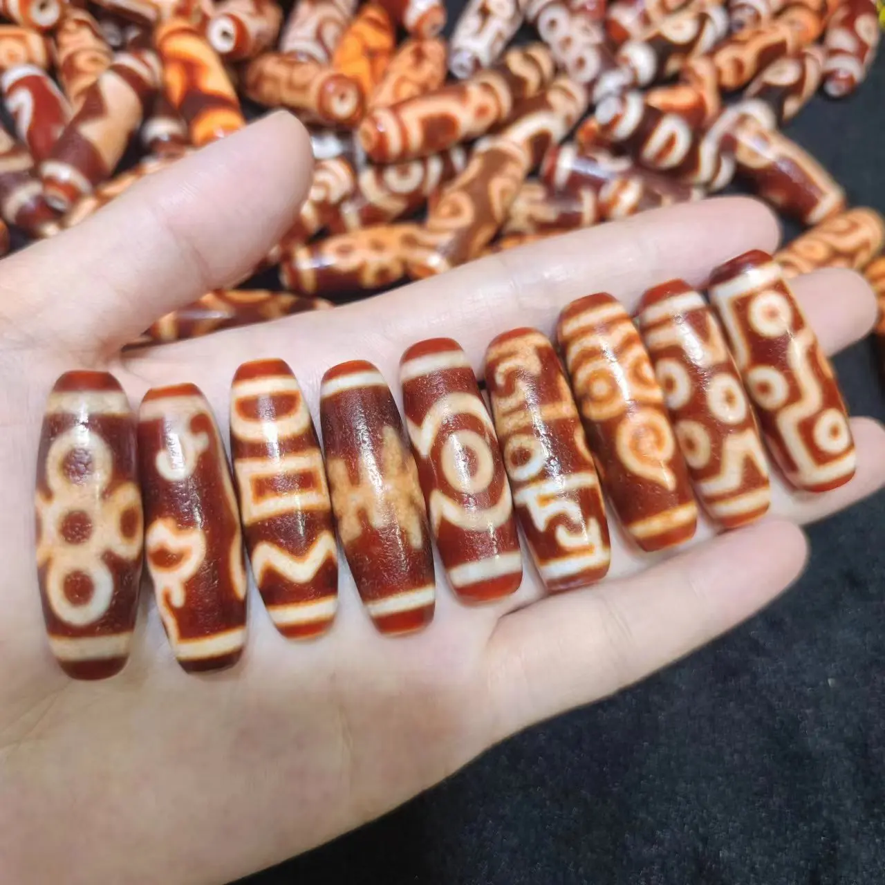 1pcs/lot natural variety of rare pattern agate dzi red Top quality Weathering lines Collectible amulet archaic Ethnography taki