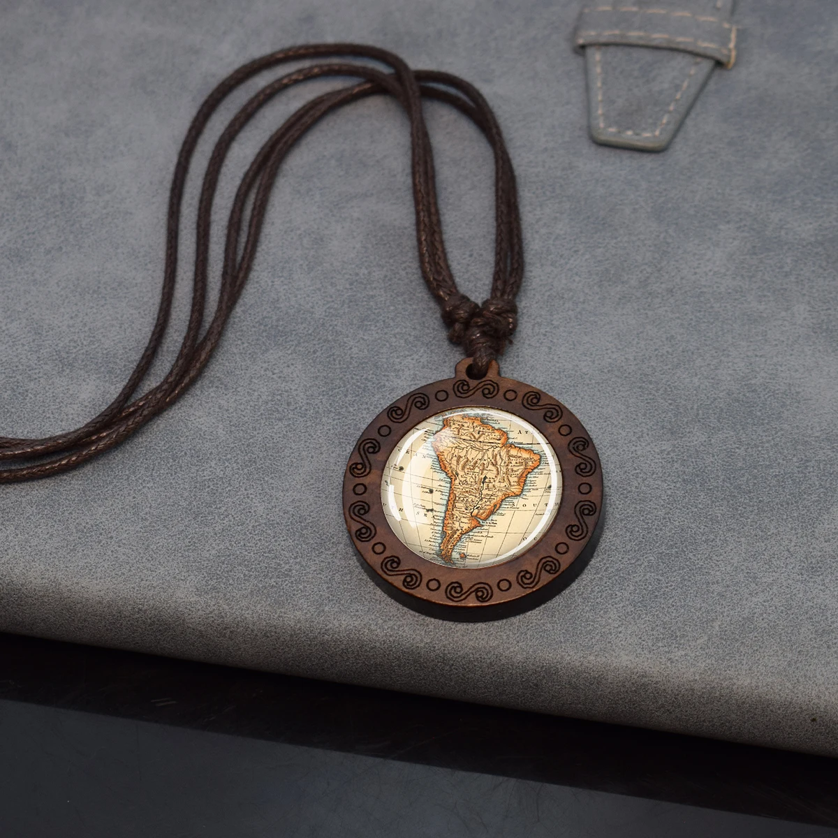 1PC Seven Continents Pattern Necklace, Convex Glass and Wood Pendant, Art Jewelry, Wax Rope Chain Necklace, Gift Giving
