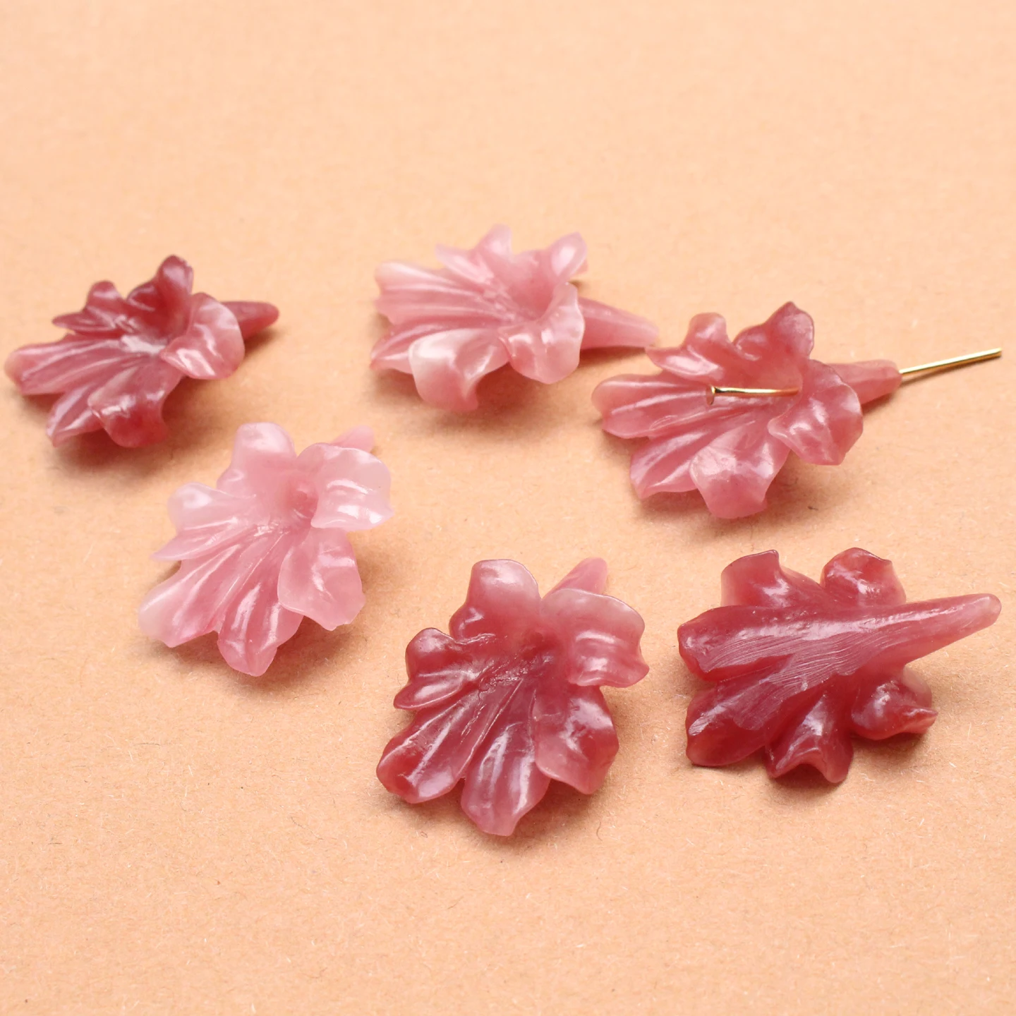 5Pcs 30mm Double Colored Artificial Coral Leaf Beads Brooch Accessories Cabochon Dark Red Pink Color Pendant for Jewelry Making