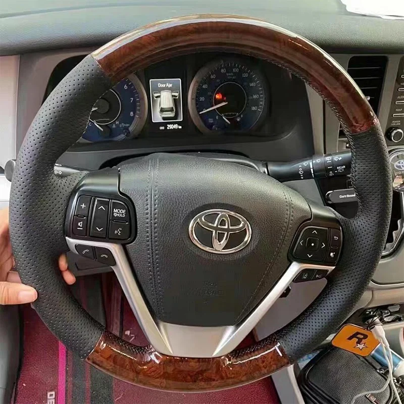 

Customized For Toyota Highlander Car Steering Wheel Cover Hand-sewn Braid Anti-skid Leather Old Senna Auto Interior Accessories