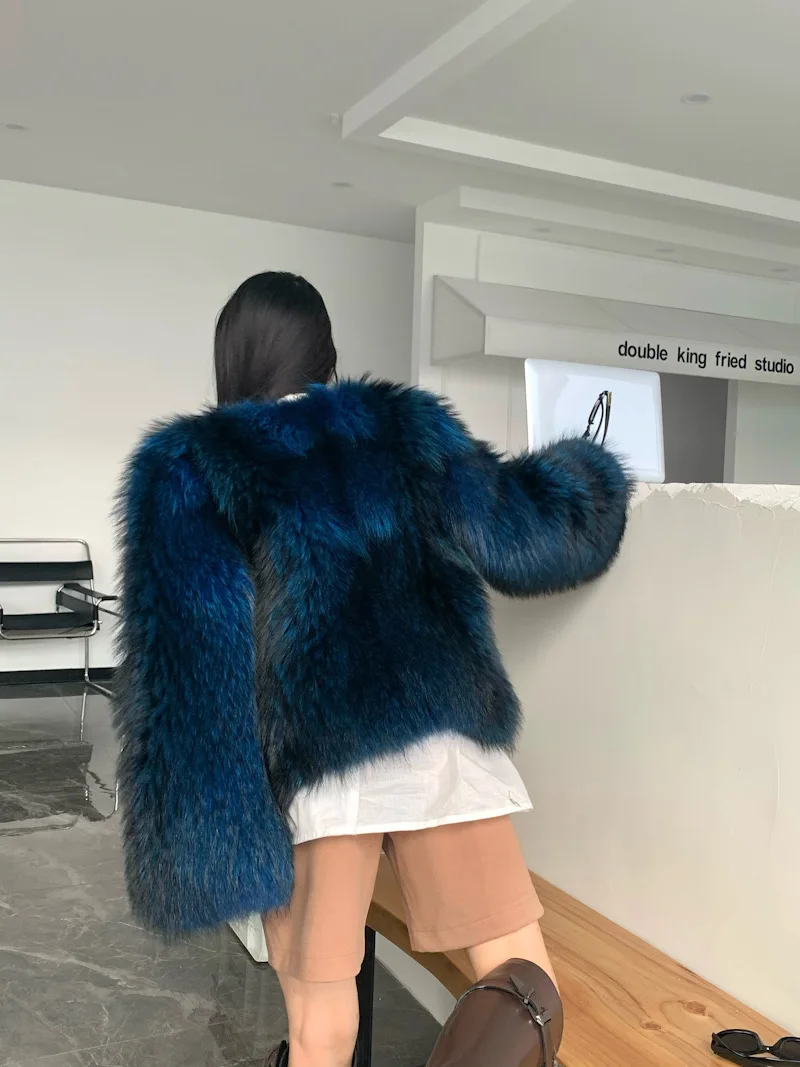 Winter Women Real Fur Coat Natural Raccoon Fur Jacket Short 50cm V-neck Long Sleeve Full Pelt Whoe Skin Streetwear Thick Warm